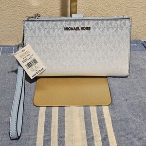 Micheal Kors Jet Set Double Zip Wallet